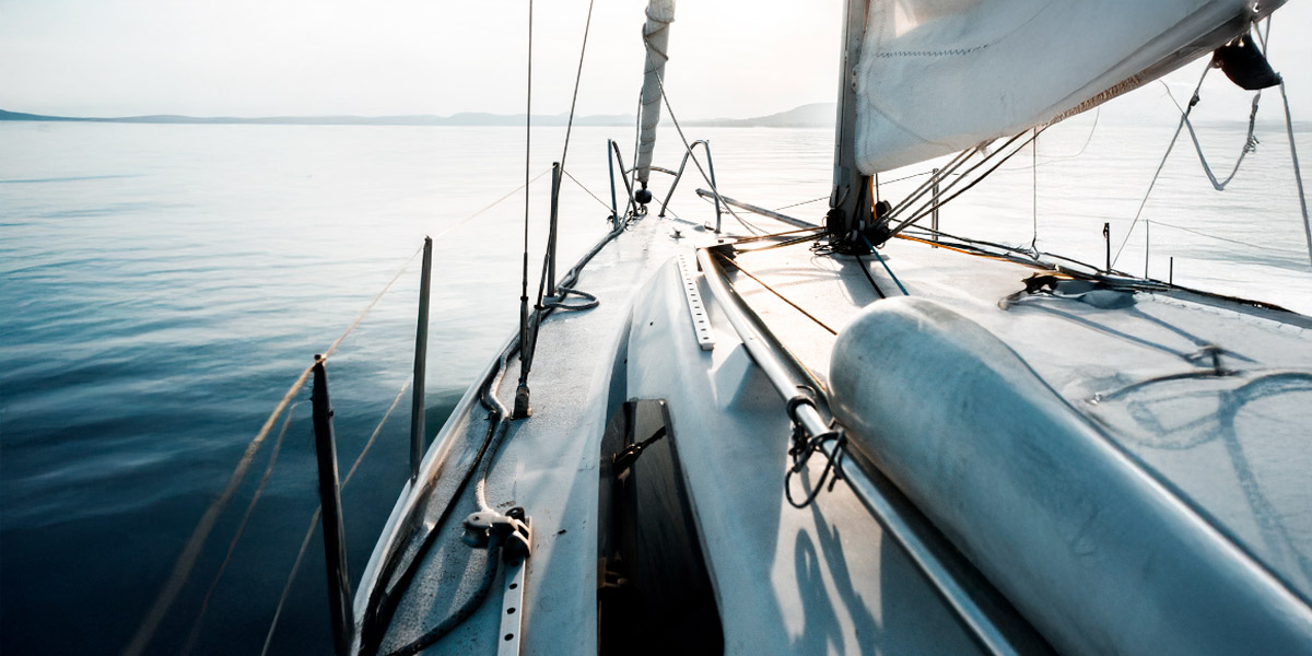 Cómo un Refit Puede Darle Vida Nueva a Tu Barco