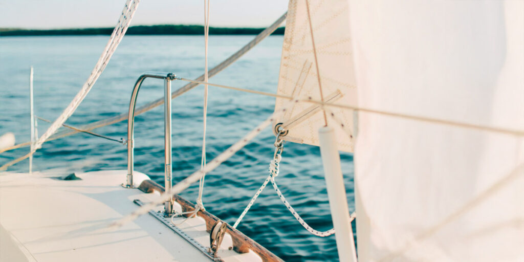 Los beneficios de invertir en un refit completo para tu yate